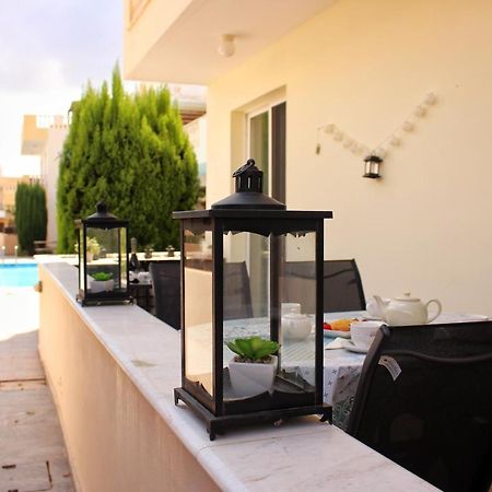 Cozy Poolside Apartment Pafos Dış mekan fotoğraf