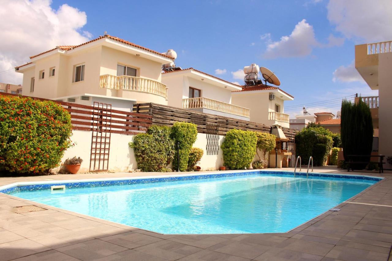 Cozy Poolside Apartment Pafos Dış mekan fotoğraf