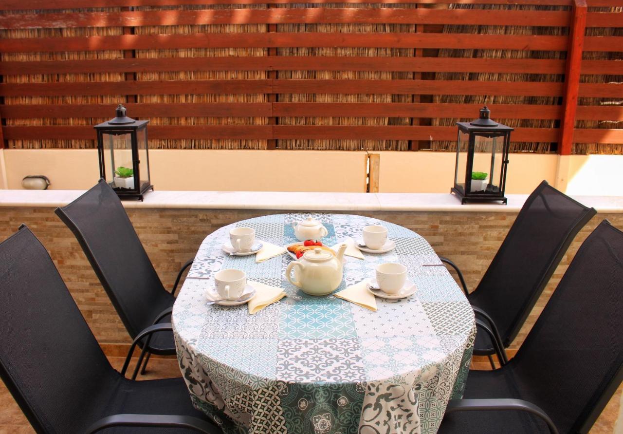 Cozy Poolside Apartment Pafos Dış mekan fotoğraf